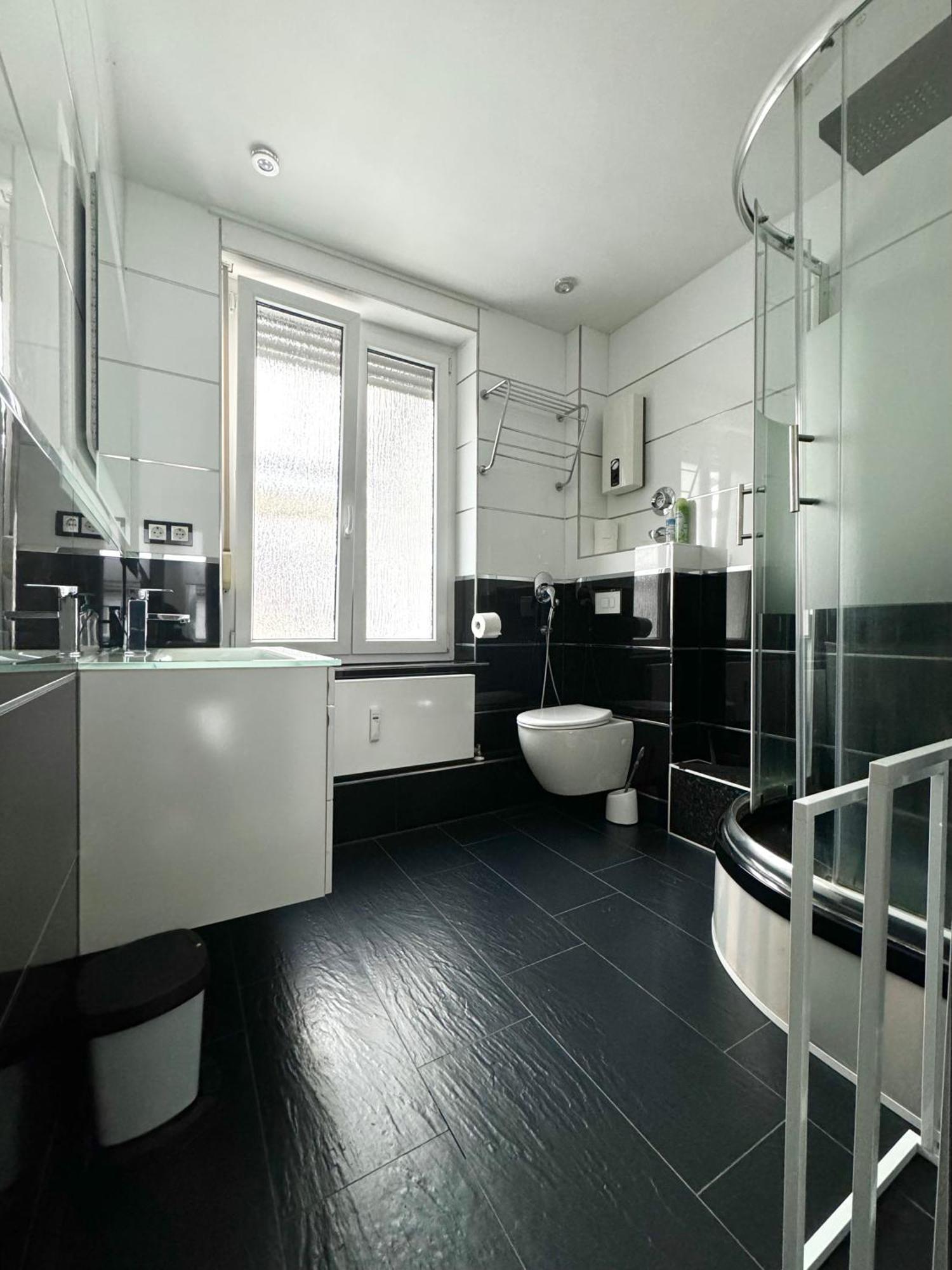 Moderne Im Zentrum Und Alte Im Zentrum * Eitorf